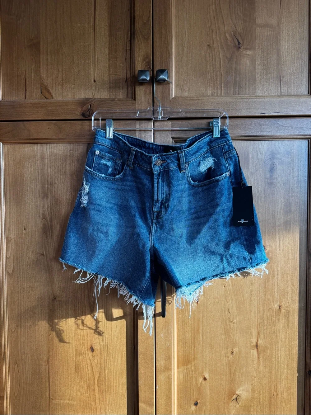 7 For All Mankind Monroe Long Shorts in Weekend Wash